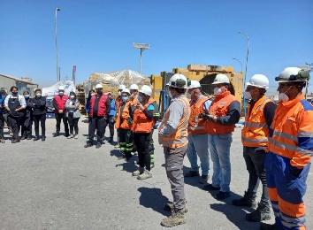 Región de Antofagasta: NOTABLE PARTICIPACIÓN DE EQUIPO ESACHS EN SIMULACRO DE ACCIDENTE LIDERADO POR COMPAÑÍA KOMATSU